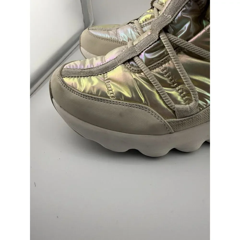 NWOB Ryka Women's Beige Iridescent Fabric Podflow Lace Up Boot Size 8.5M